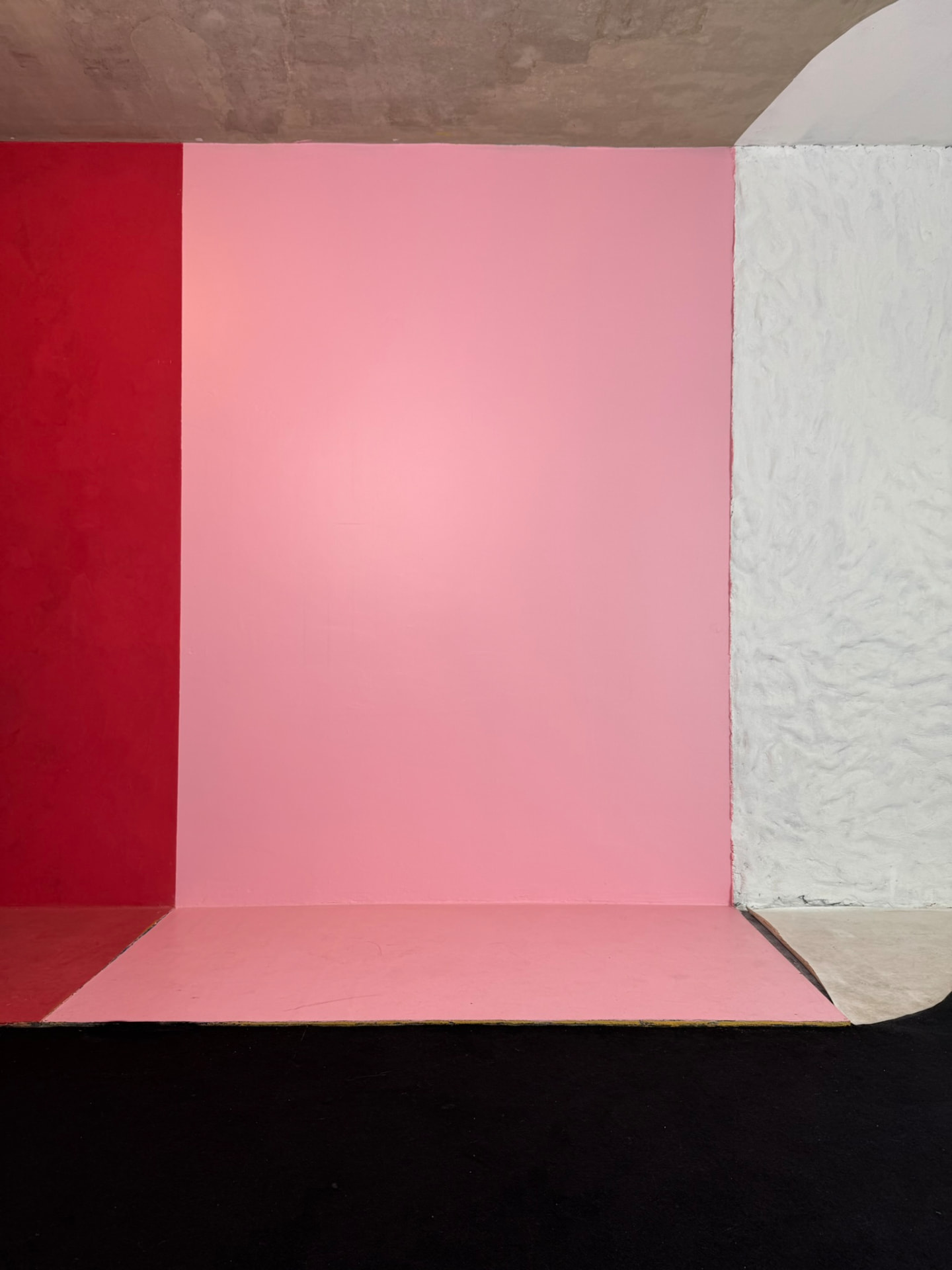 Cenários rosa, vermelho e branco — Segundo andar